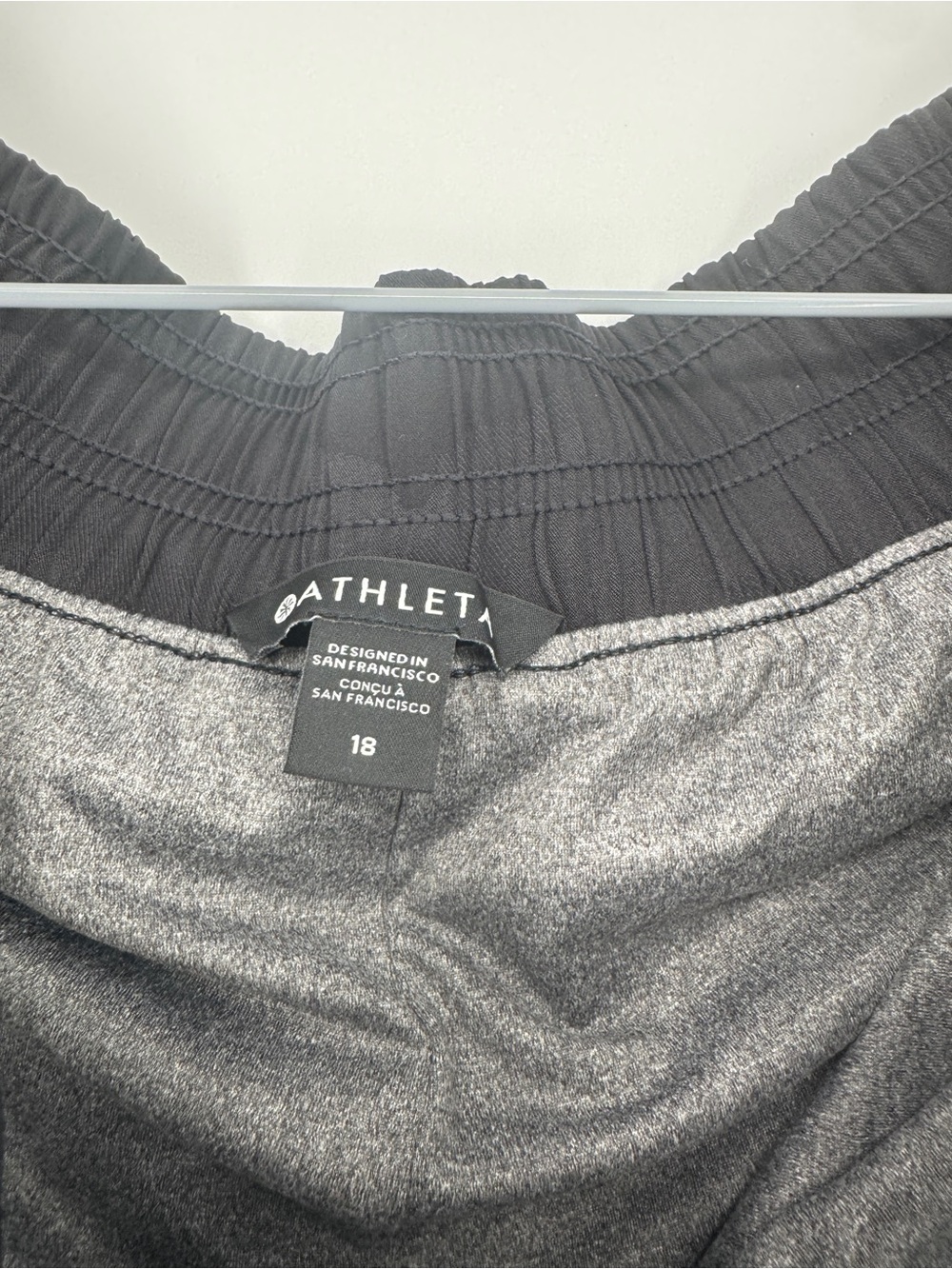 Athleta Black Camo Print Relaxed Track Joggers 0116 - Picture 4 of 6